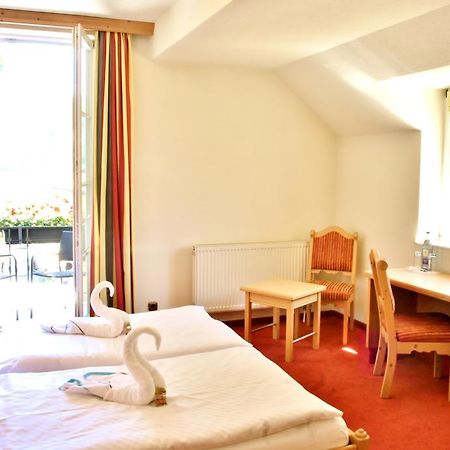 Hotel Alttolkewitzer Hof Dresde Exterior foto