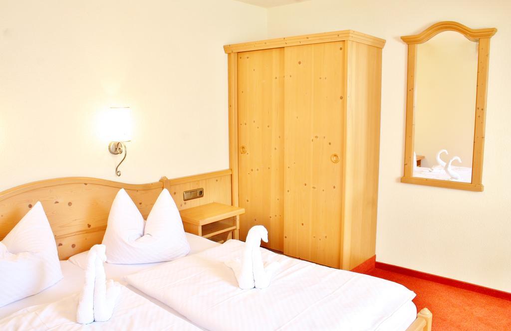 Hotel Alttolkewitzer Hof Dresde Exterior foto