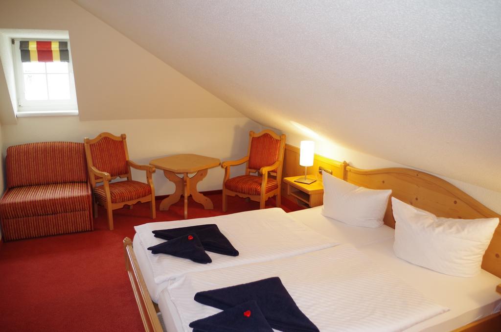 Hotel Alttolkewitzer Hof Dresde Exterior foto